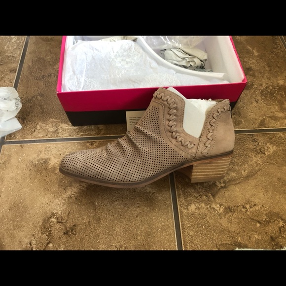 Vince Camuto Shoes - BRAND NEW VINCE CAMUTO SUEDE BOOTIES